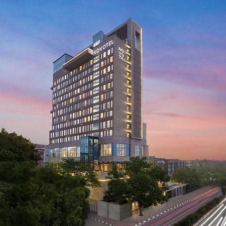 Novotel New Delhi City Centre Экстерьер фото