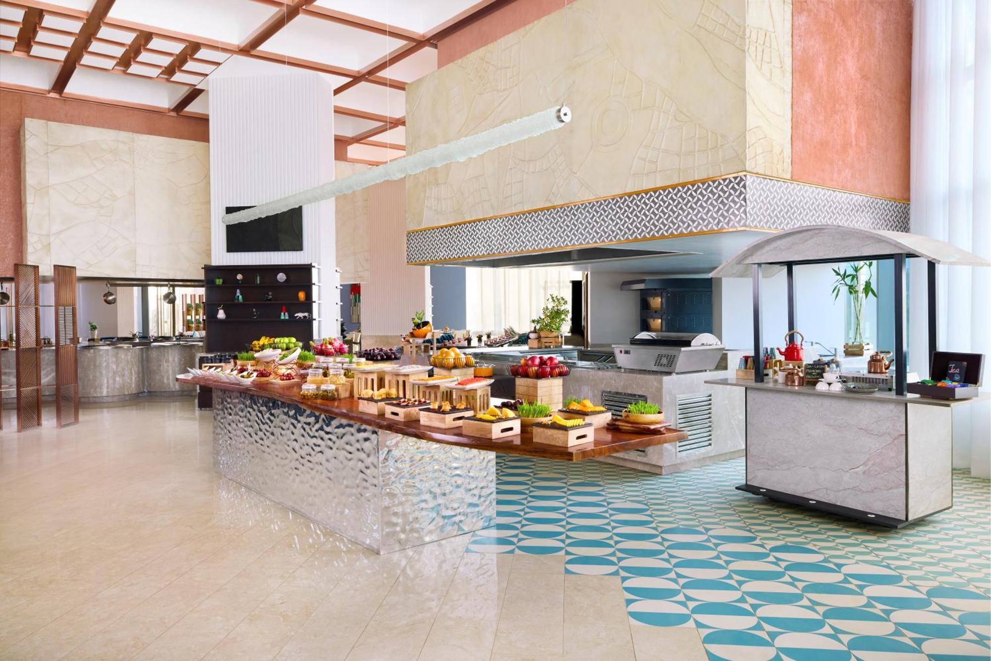 Novotel New Delhi City Centre Экстерьер фото