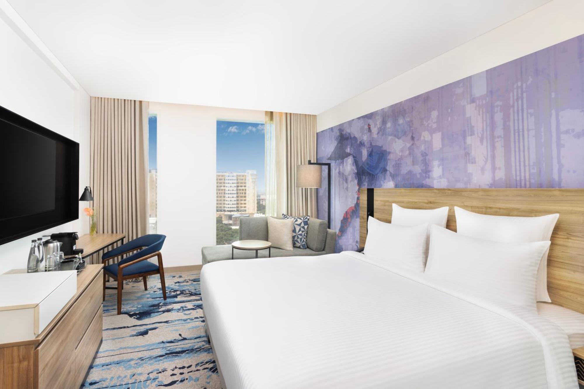 Novotel New Delhi City Centre Экстерьер фото